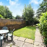 Morden House Close To City Centre & The Peaks