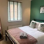 Modern 3 Bed Home, Chesterfield