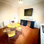 Cozy Kingsize Bedroom Shared House 3