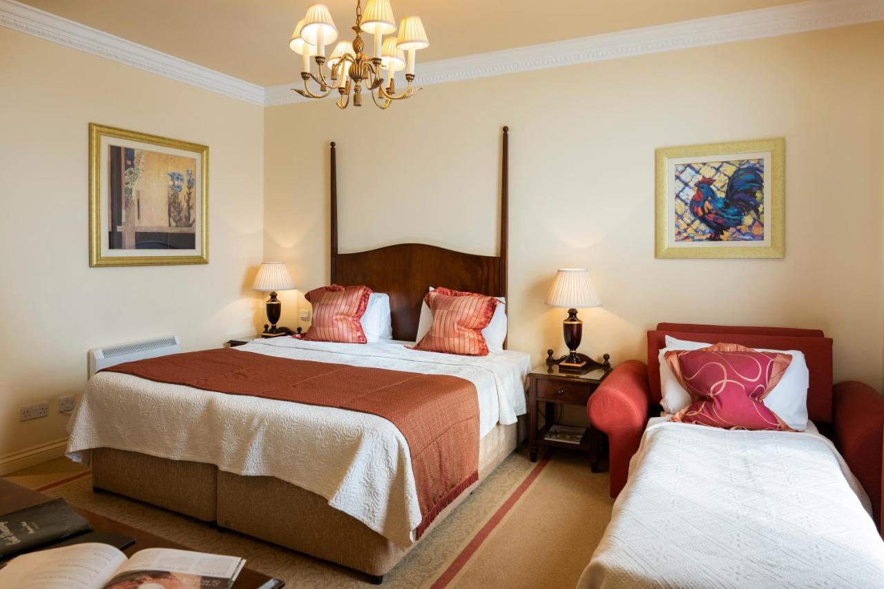 Hotel Ringwood Hall & 4*