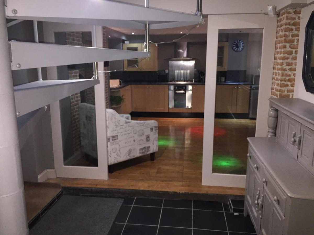 Holiday home Large 2-bed House Derbyshire Off Chatsworth Rd Chesterfield