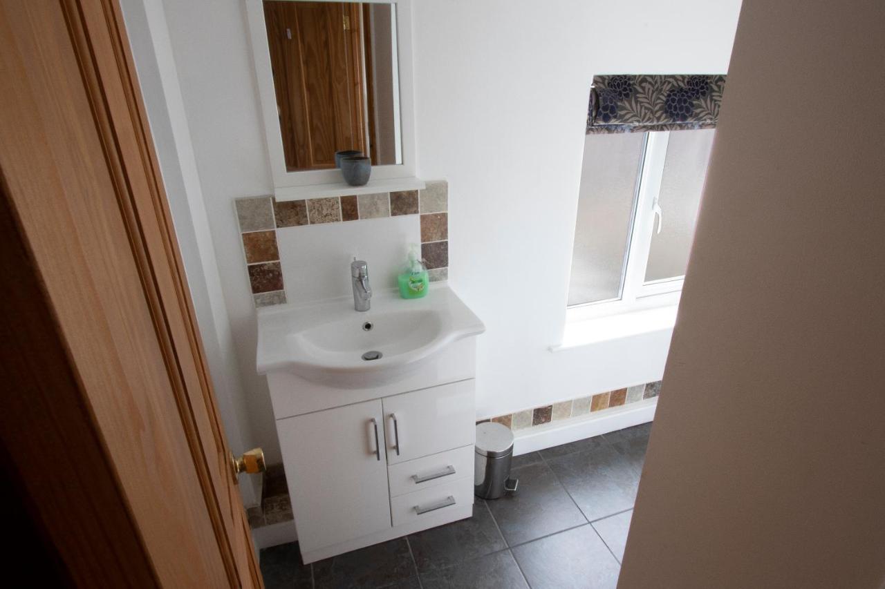 The Pottery Flat Three Star Gold Apartment *