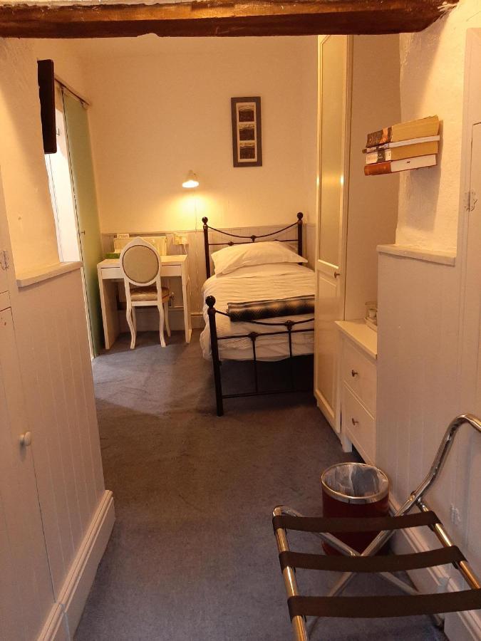Church 3* Chesterfield