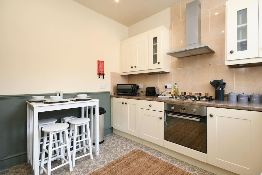 Style 3 Bedroom House - Close To Centre & The Peaks Holiday home