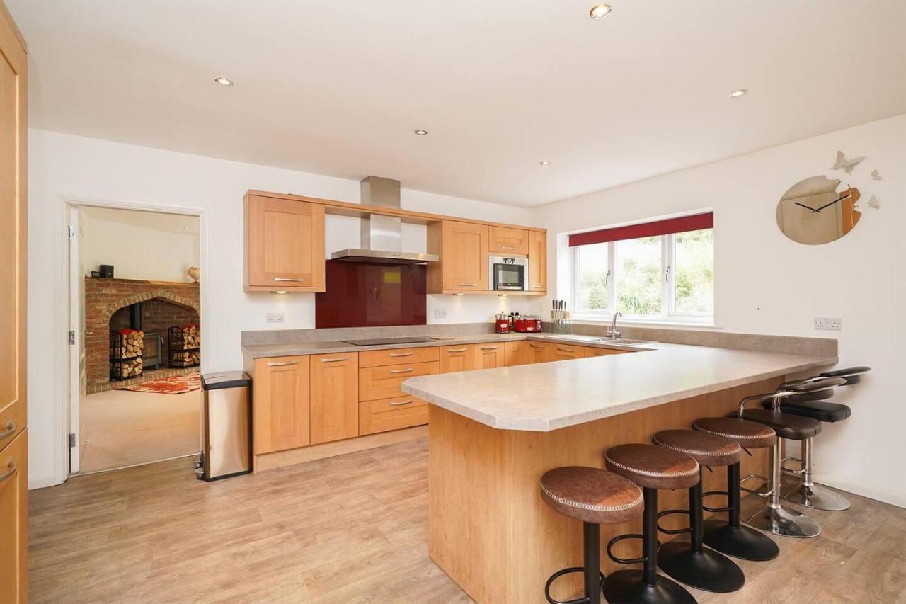 Spahome With Hottub Sauna Bbq & Pool Table Holiday home