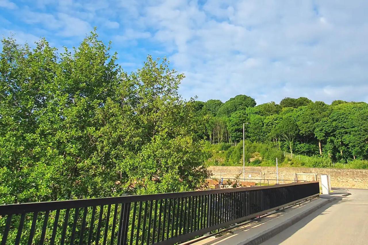 Lovely Close To Center & Rail Station Apartment Chesterfield