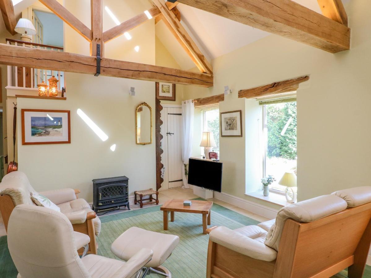 Holiday home Swallows Barn *