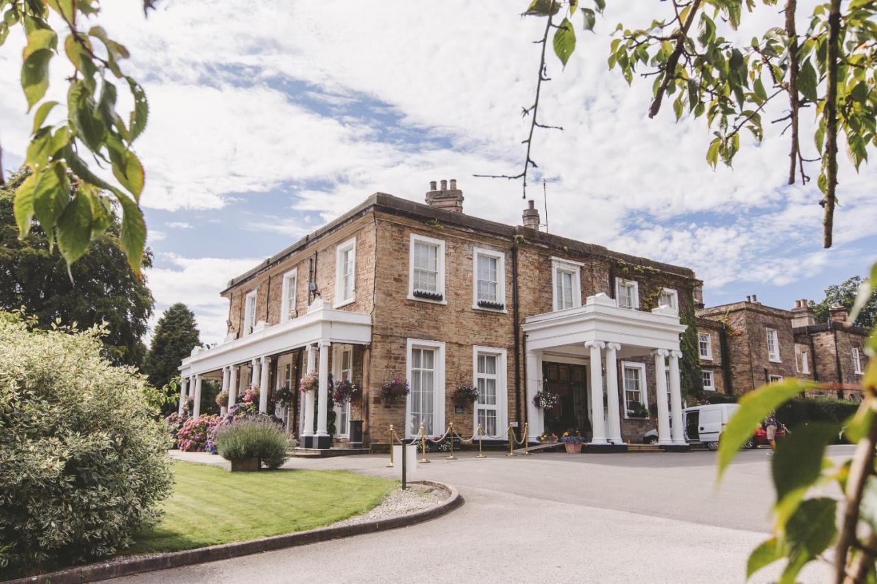Ringwood Hall & Chesterfield