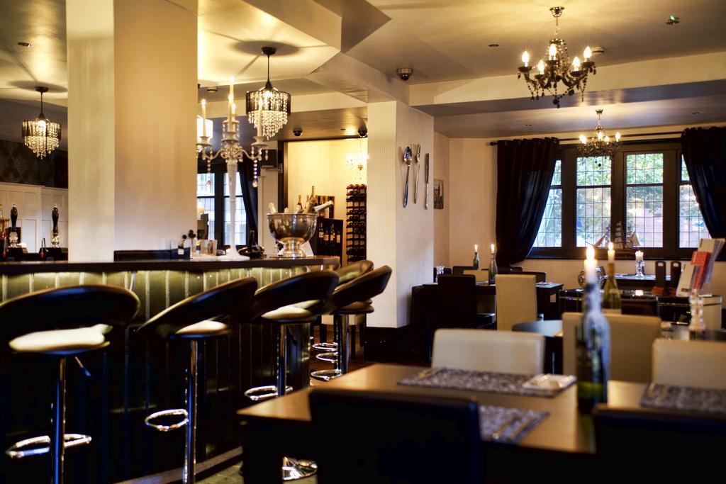 Spire View At The Galleon Restaurant Bed & Breakfast Chesterfield