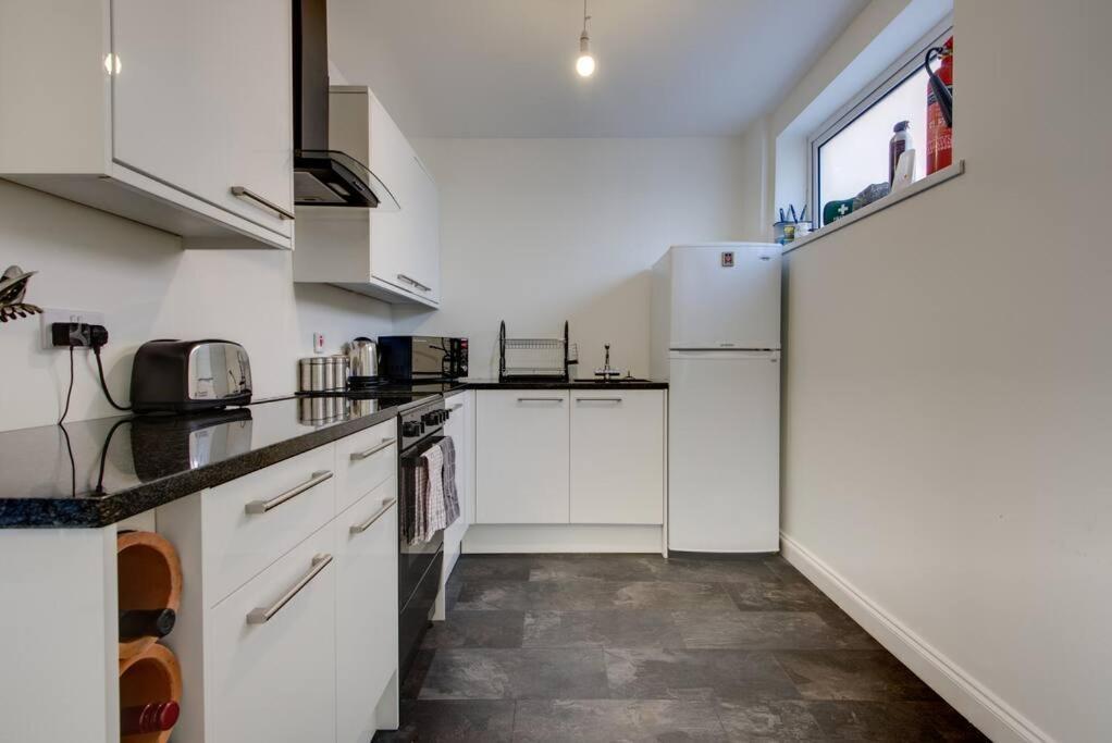 The Long Hall 2 Bed Ground Floor Annexed - Sleeps 6