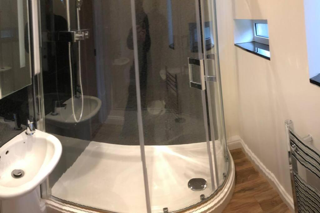 The Long Hall 2 Bed Ground Floor Annexed - Sleeps 6 Apartment *