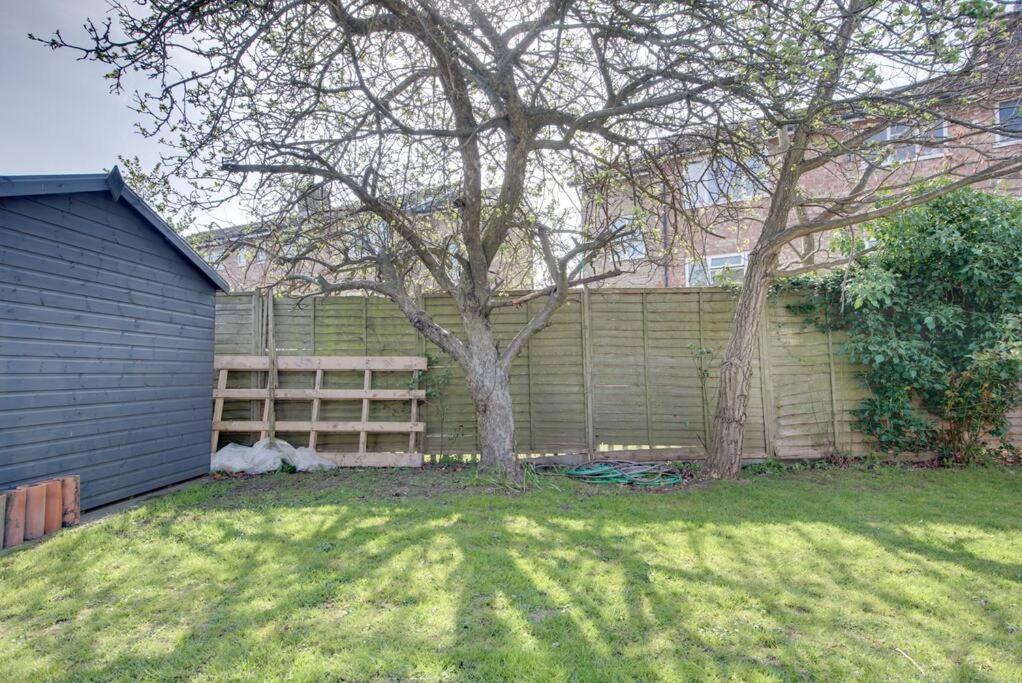 The Long Hall 2 Bed Ground Floor Annexed - Sleeps 6
