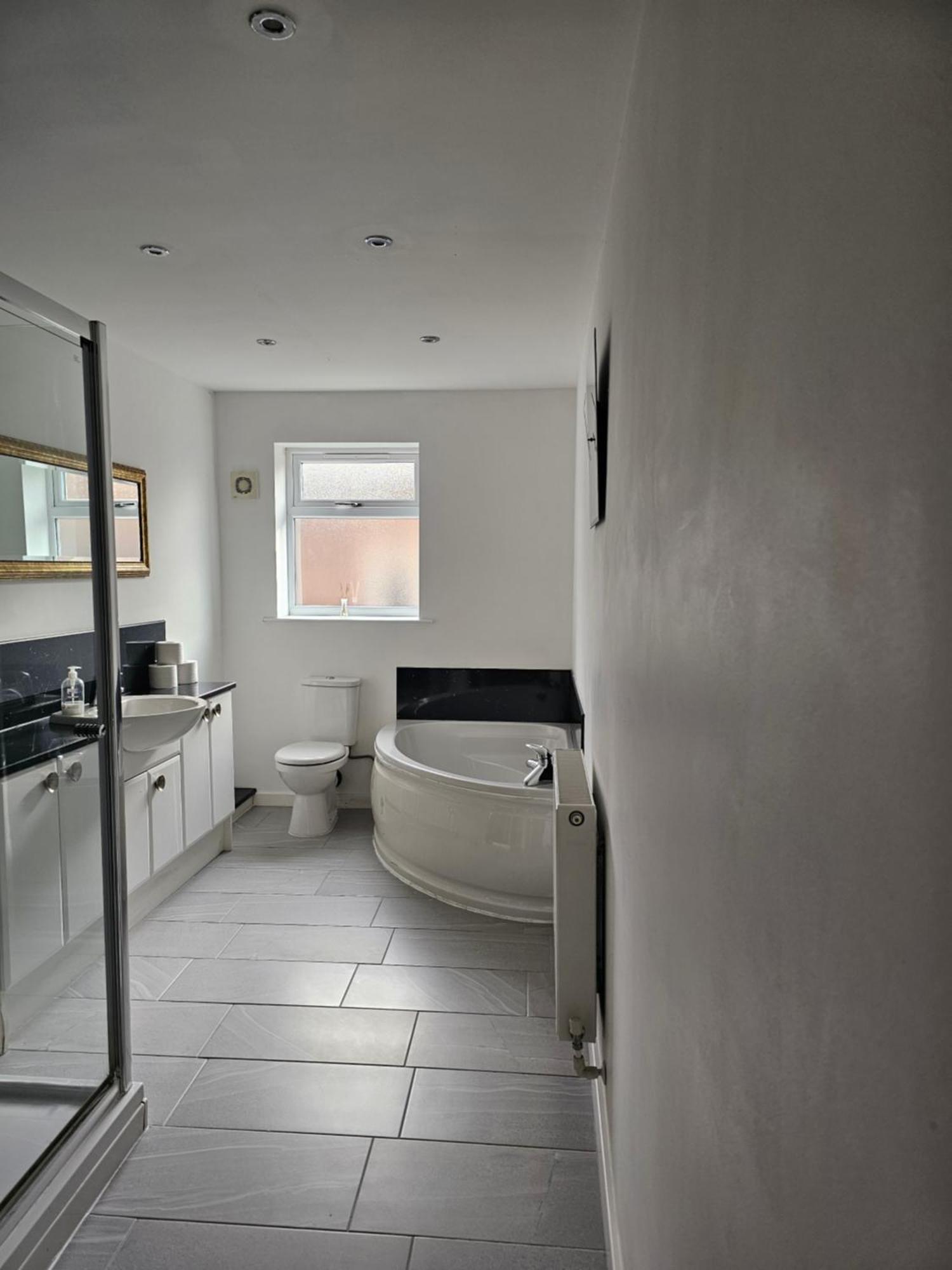 Spahomedotcom Holiday home Chesterfield