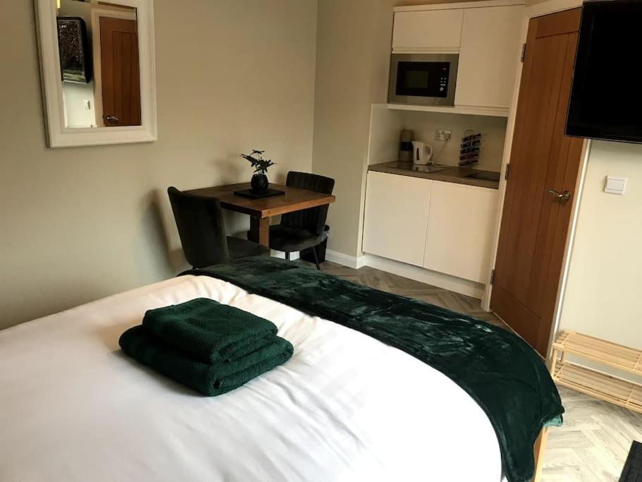 The - - Peak District - Chatsworth Apartment *