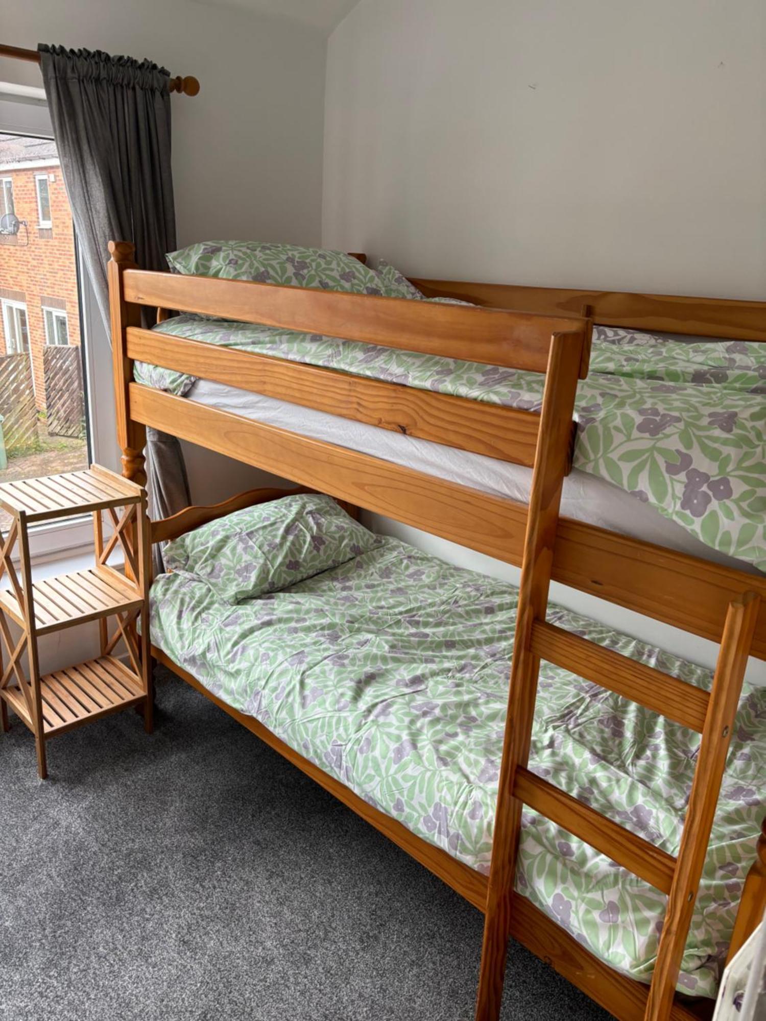 Little Manor * Chesterfield