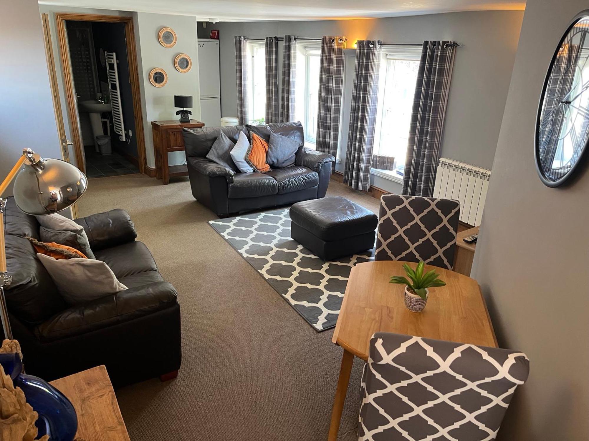 Holiday home Large 2-bed House Derbyshire Off Chatsworth Rd Chesterfield
