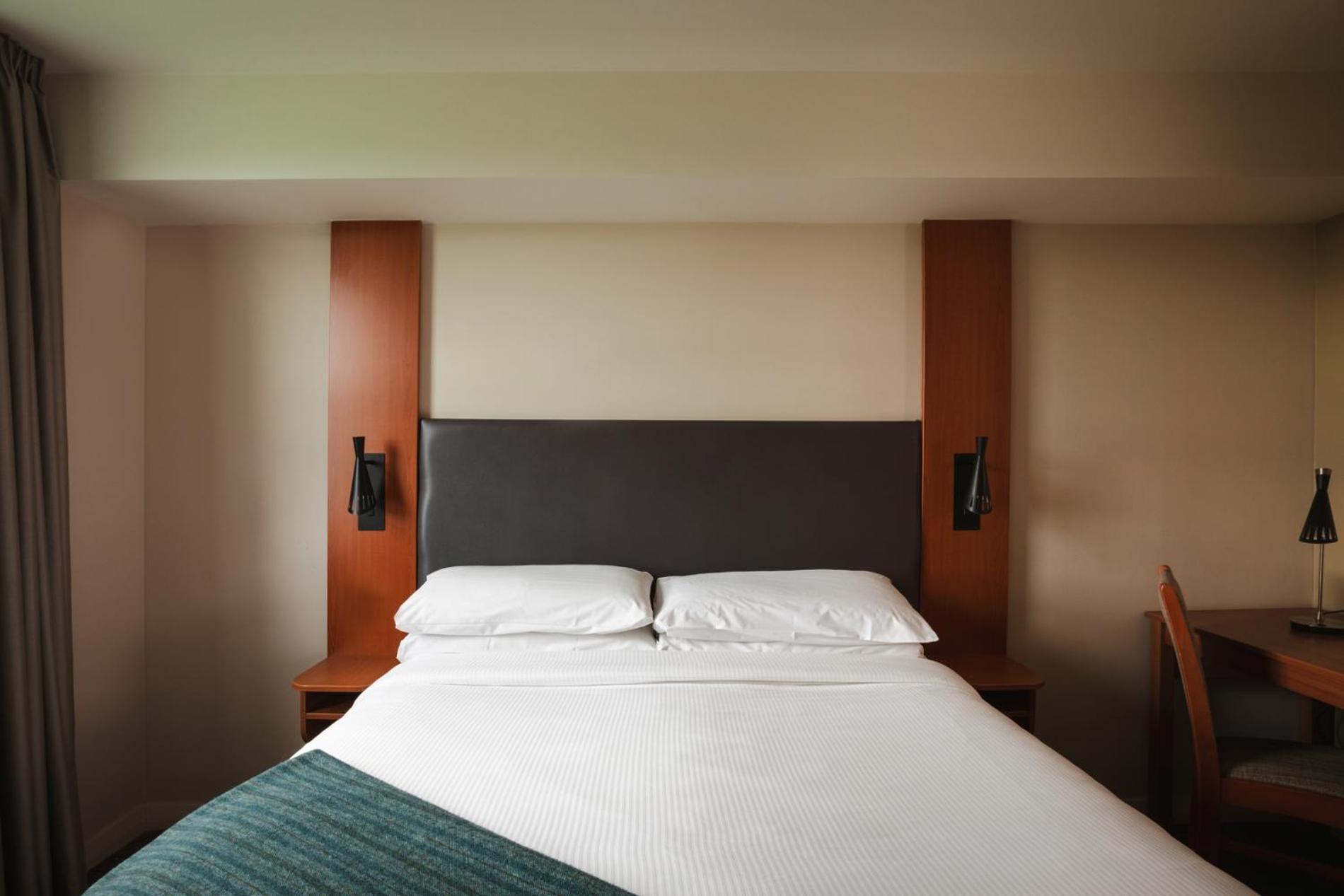 The Highwayman Hotel *