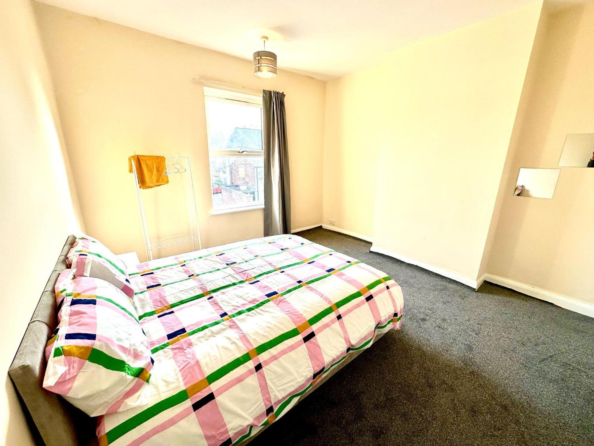 Luxury Spacious 4br Holiday home Chesterfield
