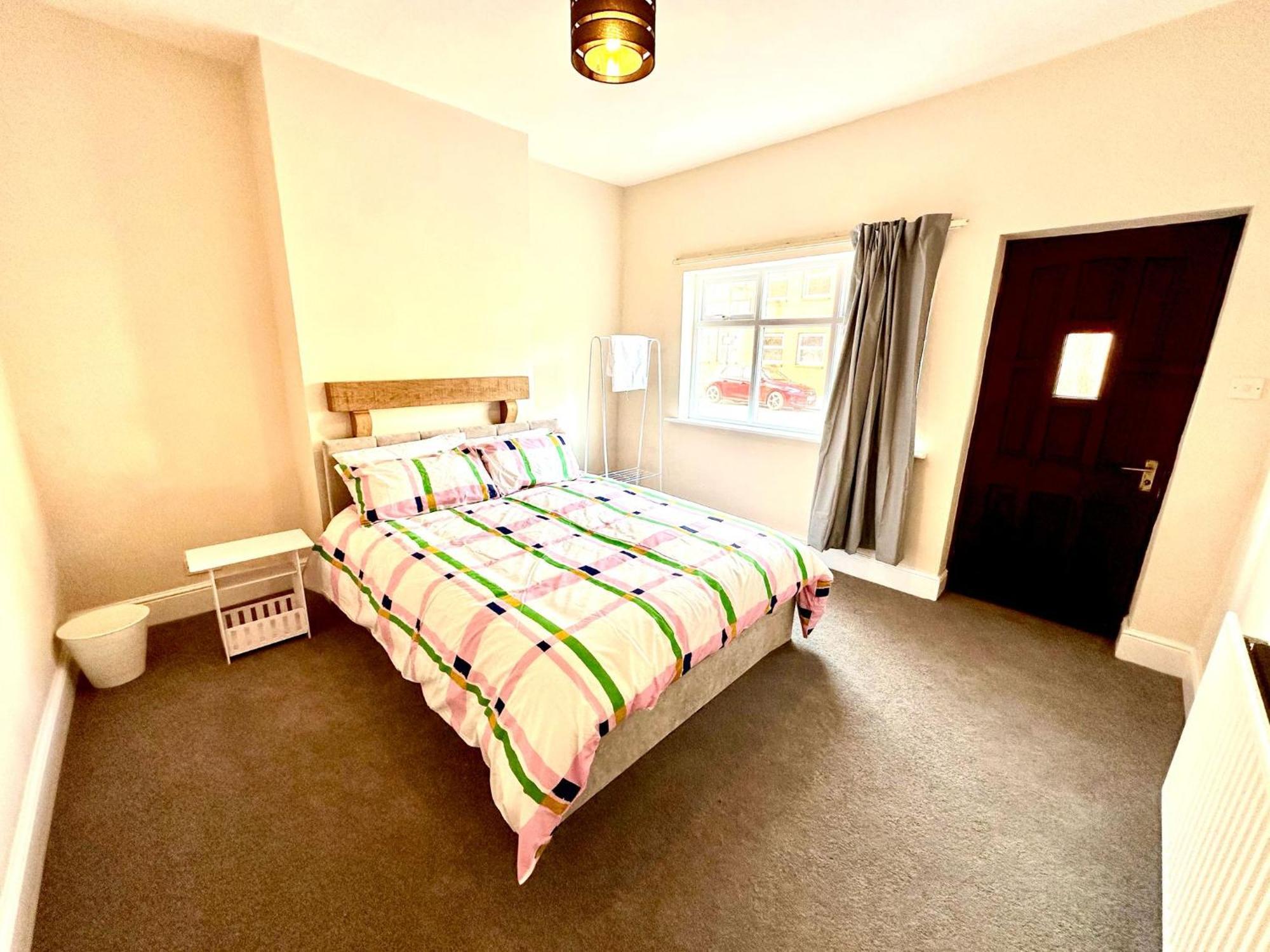 Holiday home Luxury Spacious 4br Chesterfield