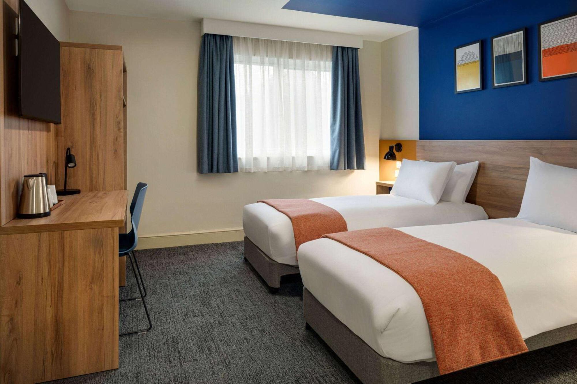Days - Tibshelf Hotel 3*