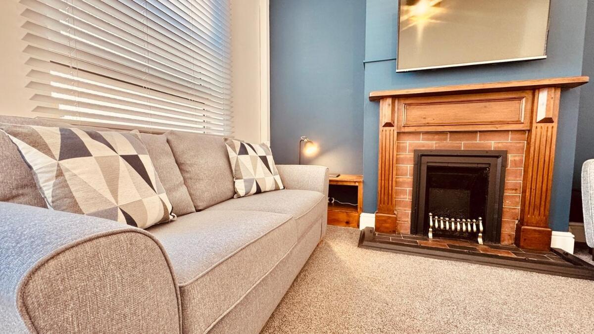 Chatsworth Terrace - Centre And Peak District Holiday home Chesterfield