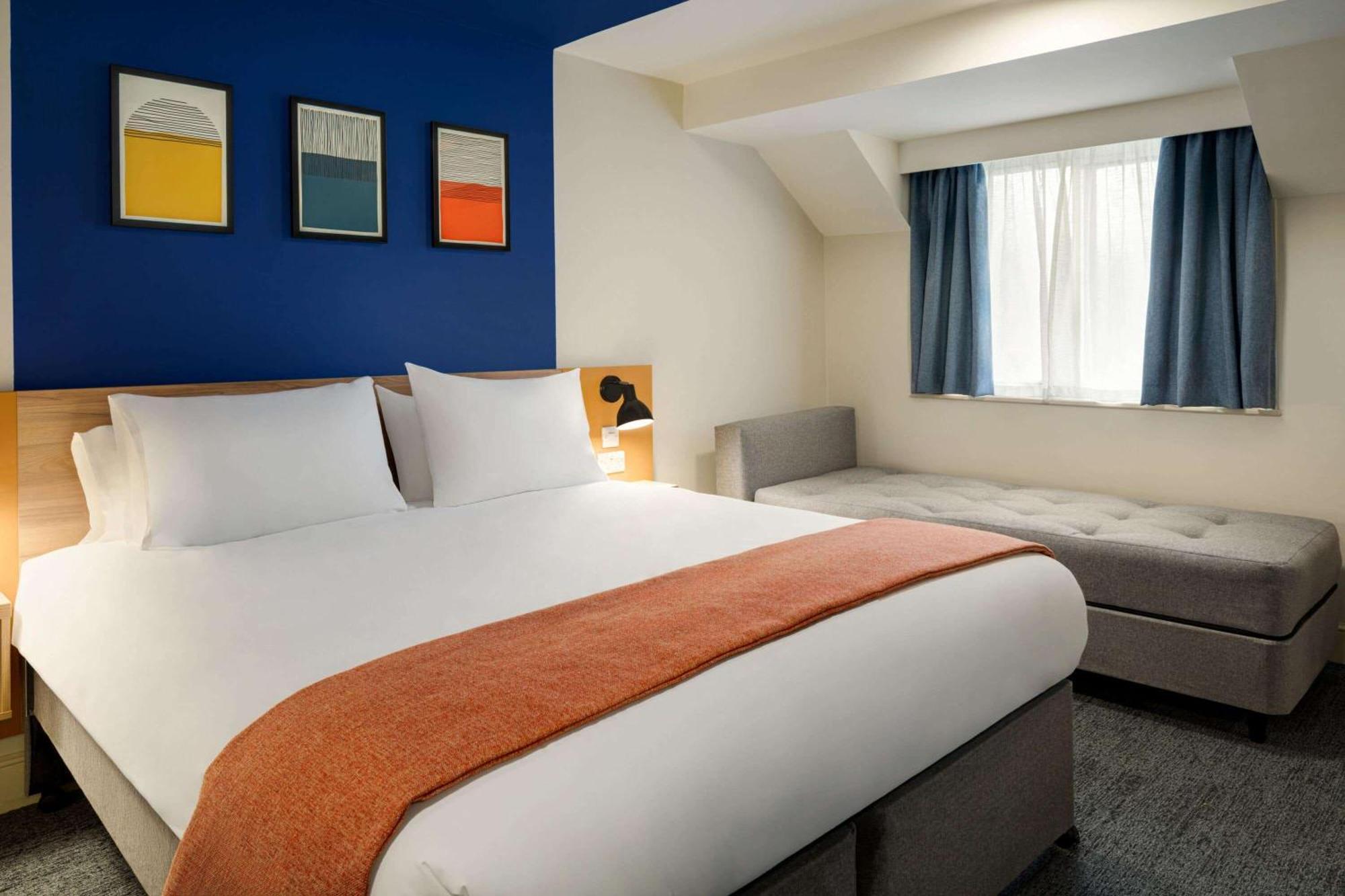 Days - Tibshelf Hotel Chesterfield