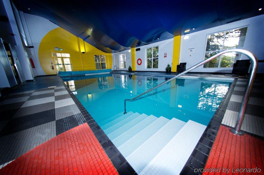Ringwood Hall & 4* Chesterfield