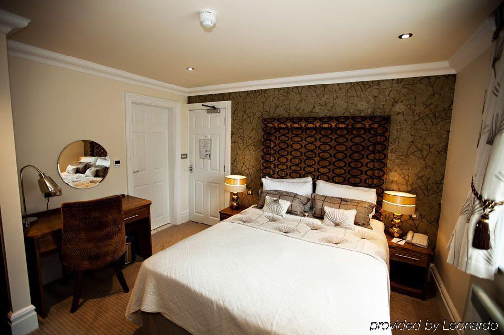 Ringwood Hall &
