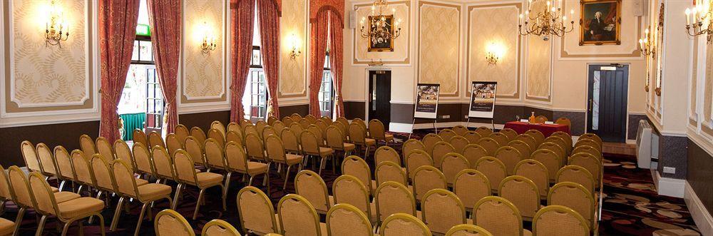 Ringwood Hall & 4* Chesterfield