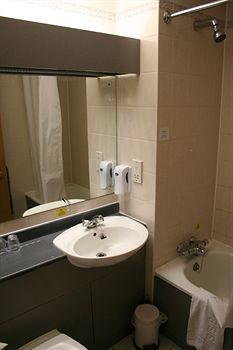 Days - Tibshelf Hotel 3*