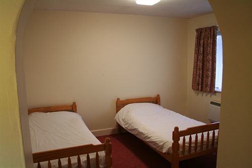 Days - Tibshelf 3*