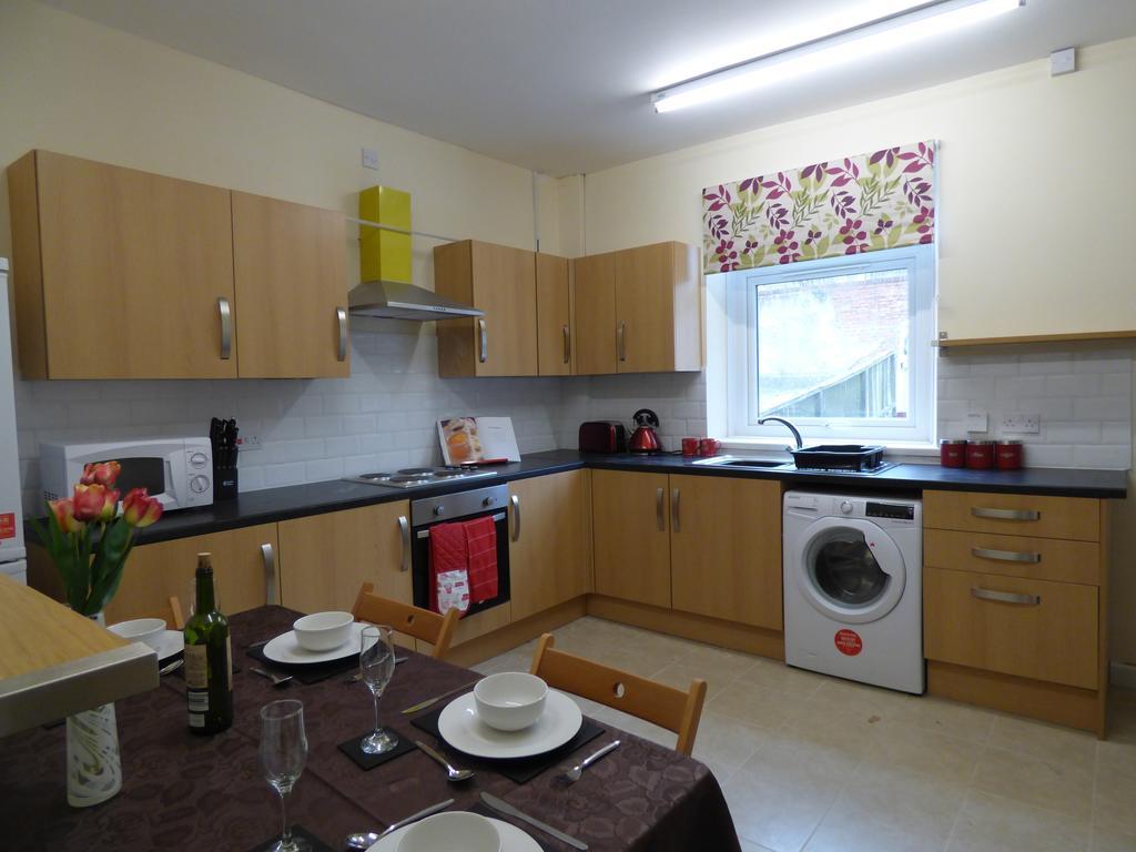Guest house West Lea House 3*