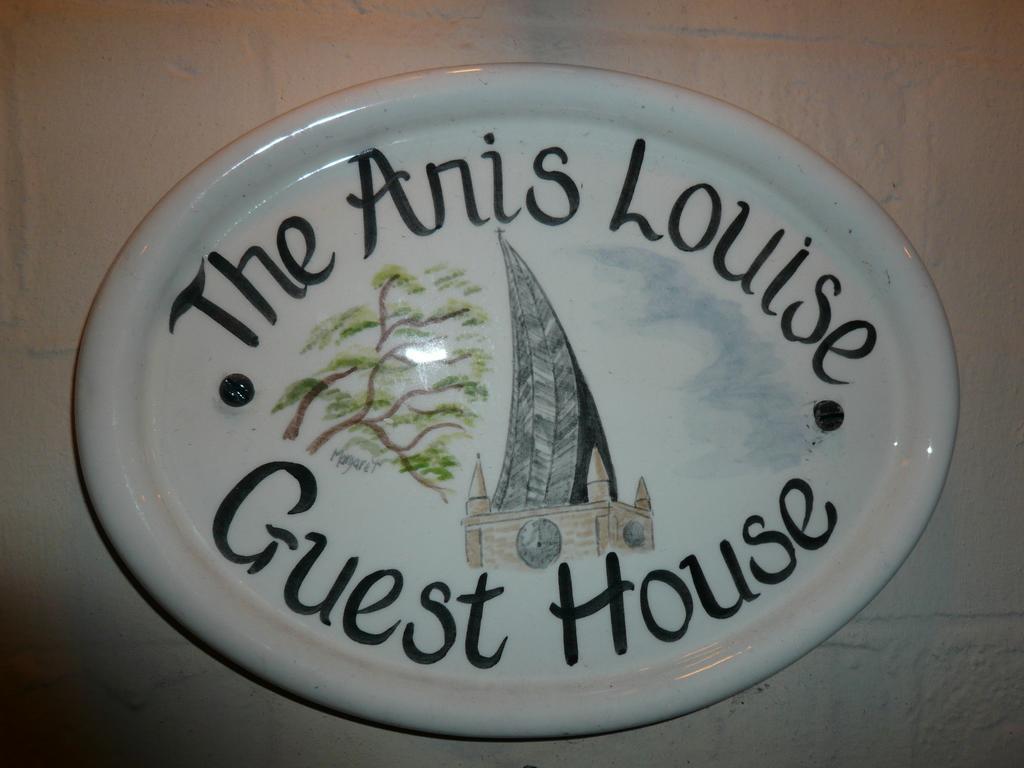 Anis Louise 4* Chesterfield