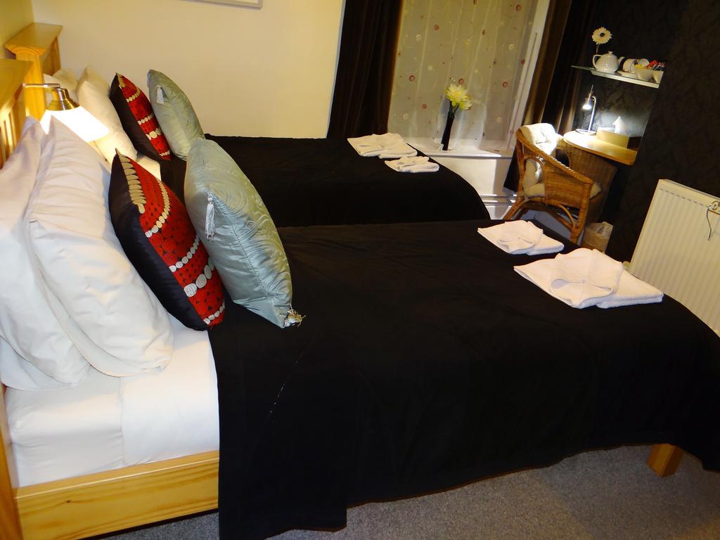 Anis Louise 4* Chesterfield