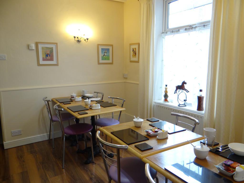 Guest house Anis Louise Chesterfield