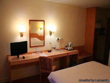 Hotel Days - Tibshelf Chesterfield