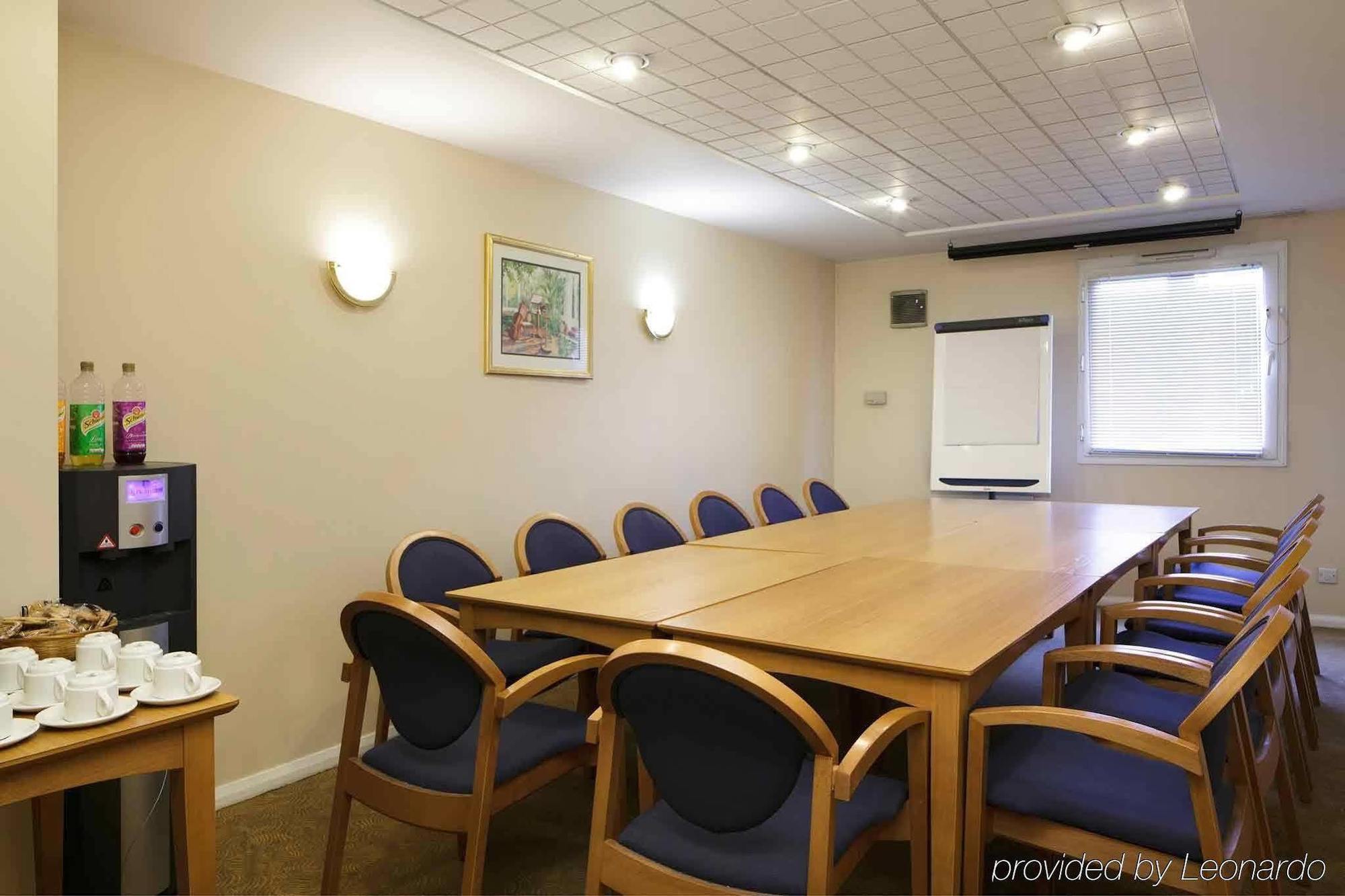 Ibis Centre - Market Town Hotel 2*