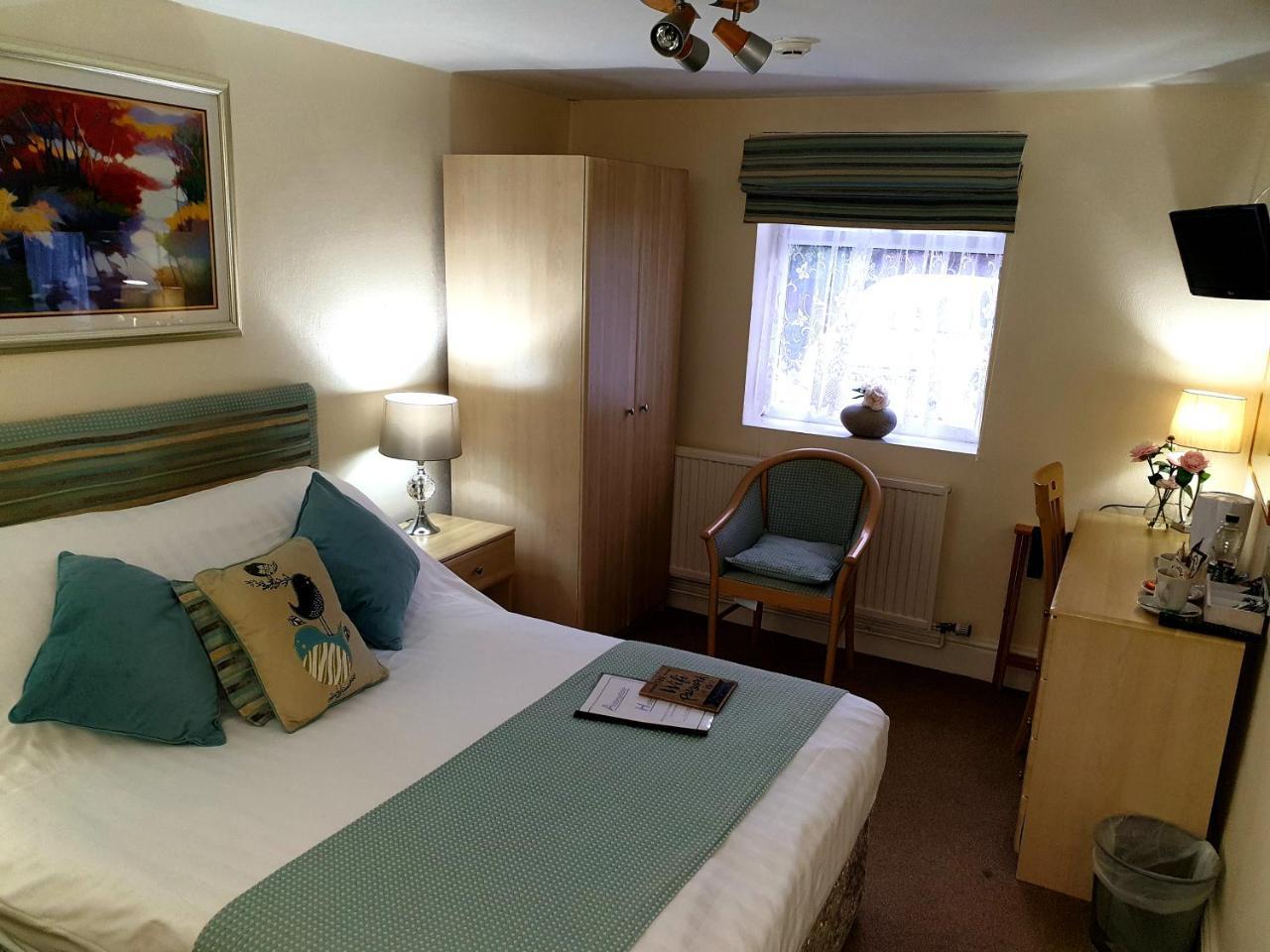 Abbeydale Hotel 3*