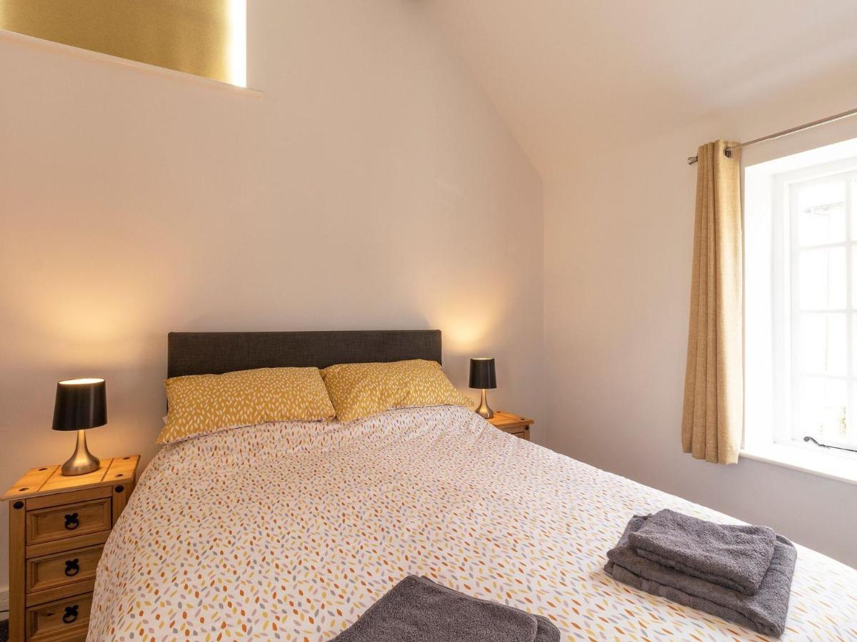 Beautifully Renovated 1880s Coach House With Hot Tub, On Edge Of Peak District Holiday home *