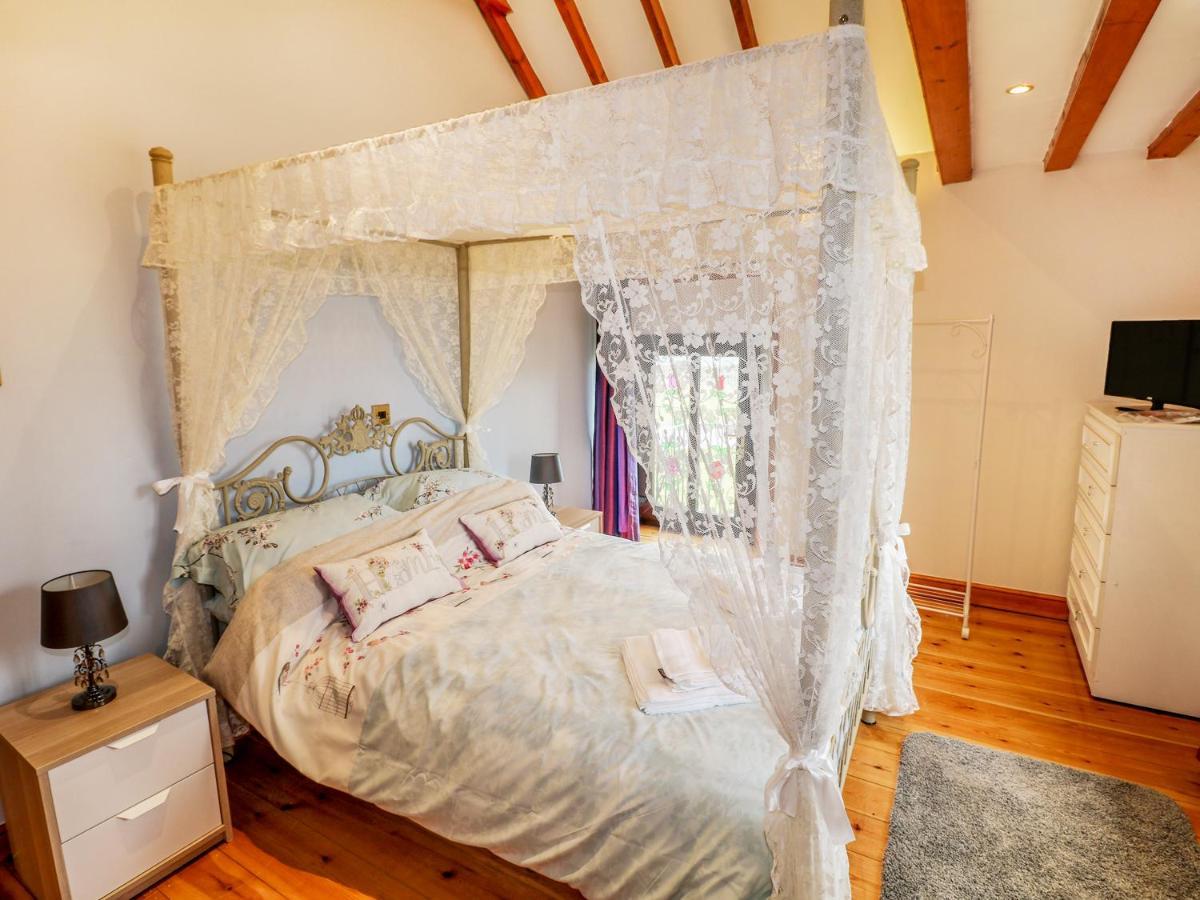 Riber View Barn * Chesterfield