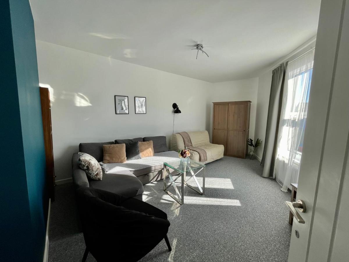 The Corner House - Modern Town Centre * Chesterfield