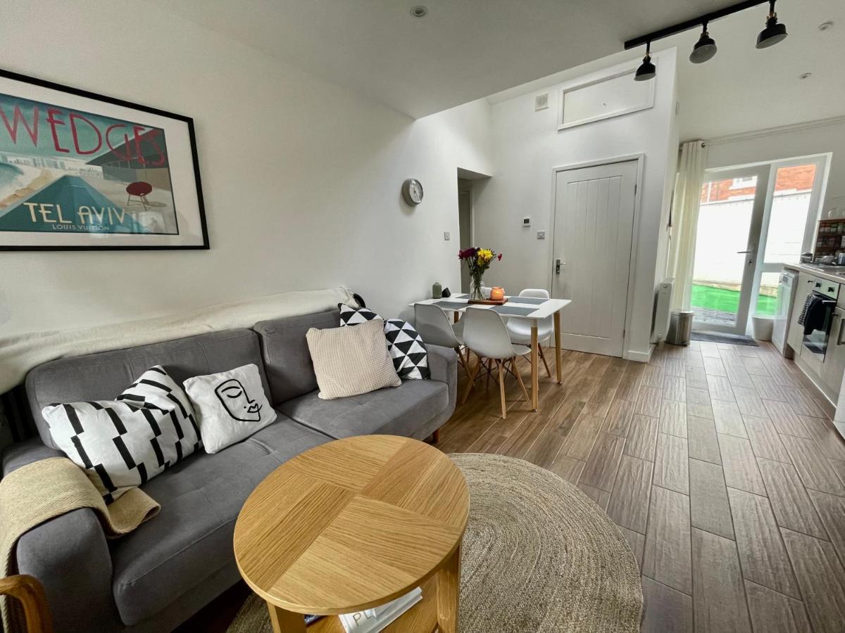 Apartment The Corner House - Modern Town Centre Chesterfield