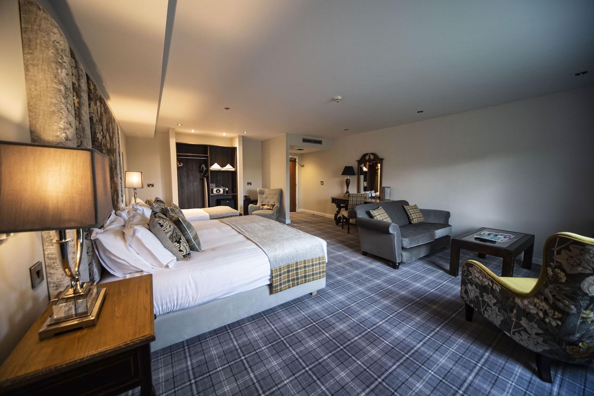 Peak Edge Hotel
