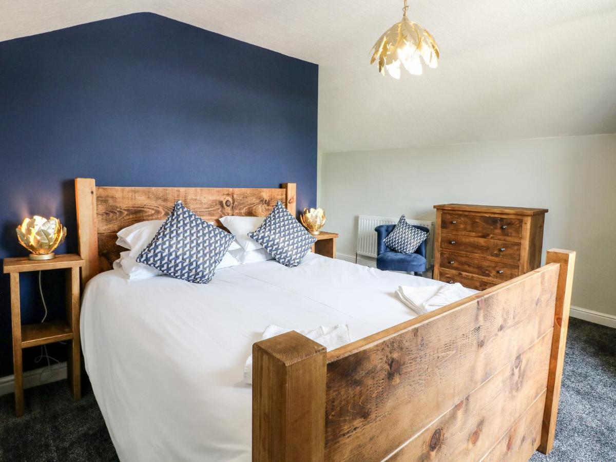 The Loft At The George * Chesterfield