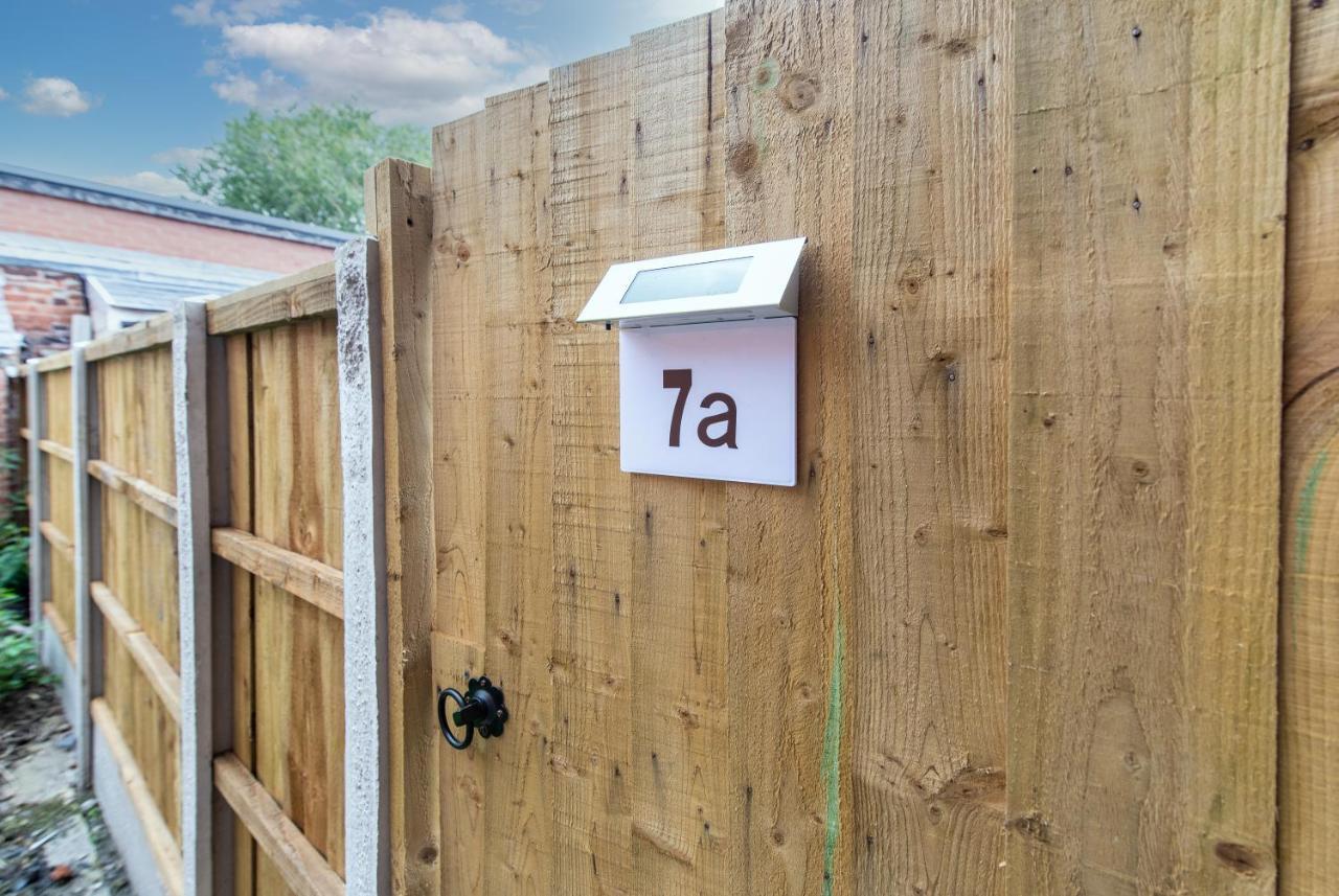 - 2 Bedroom Near Town Centre