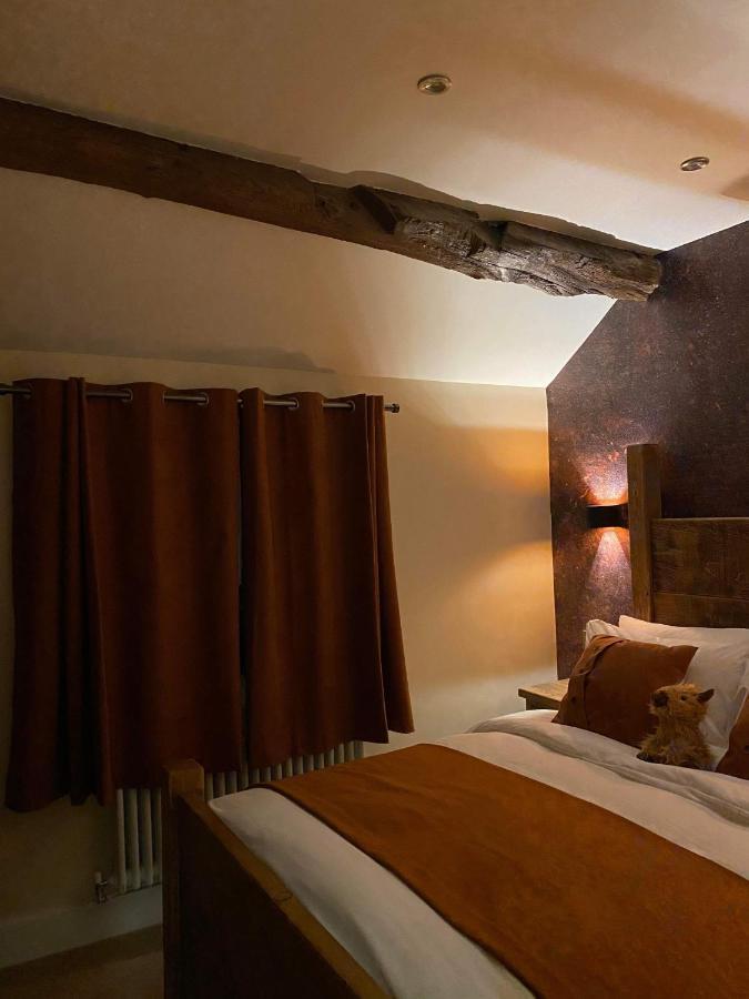 Bulls Head - Holymoorside Inn