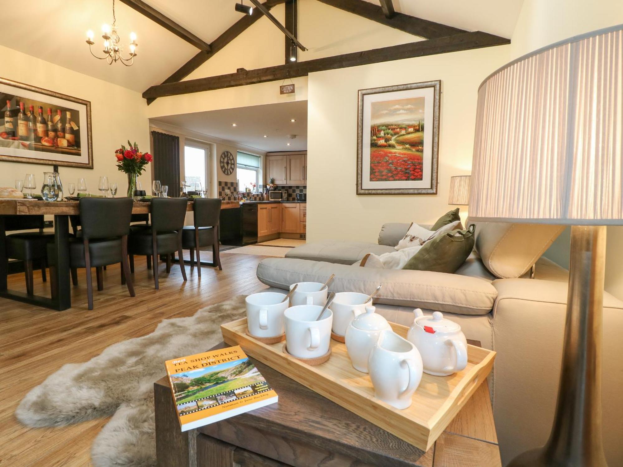Moor Farm * Chesterfield