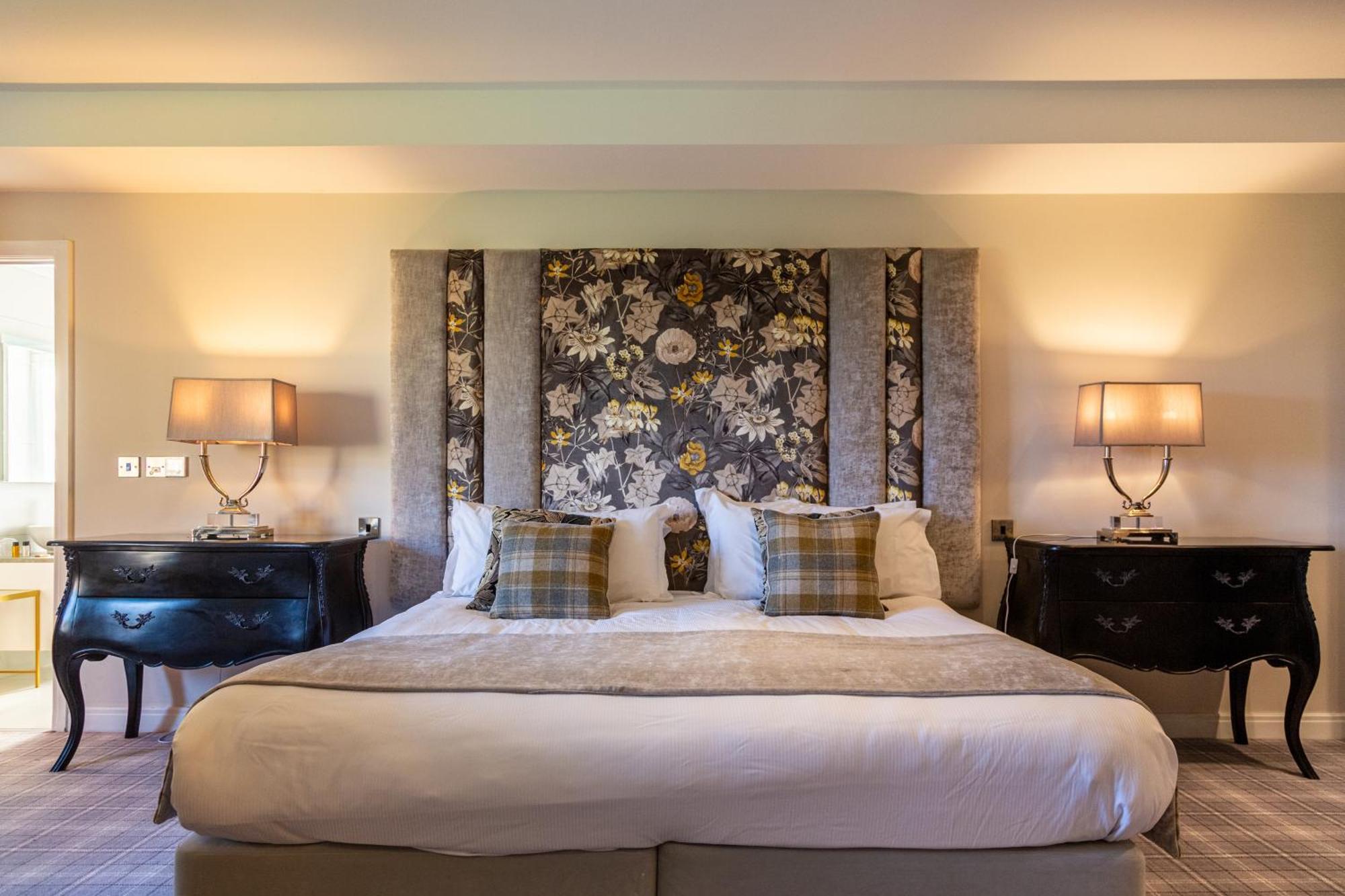 Peak Edge 4* Chesterfield