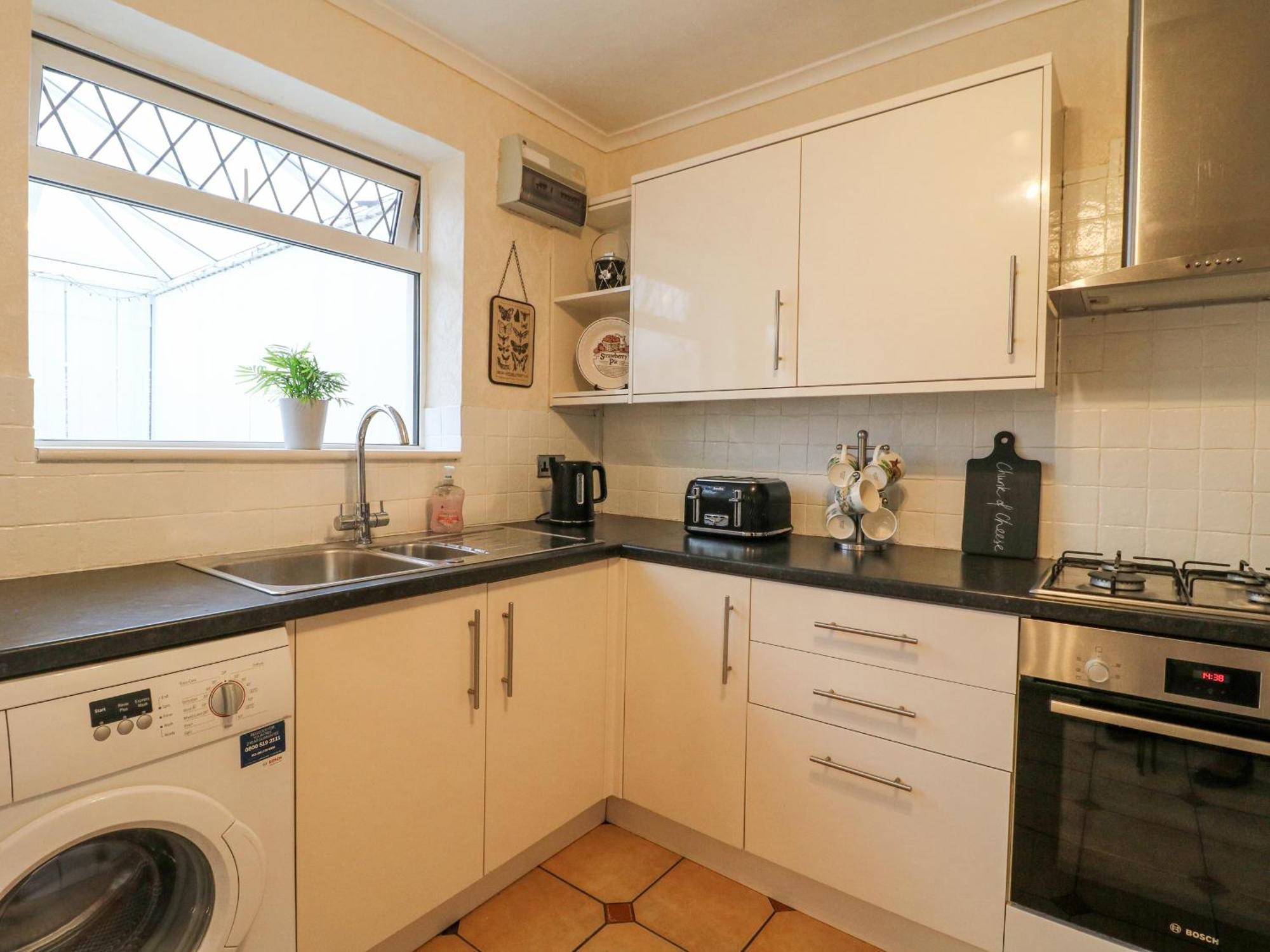 Cedar Holiday home Chesterfield