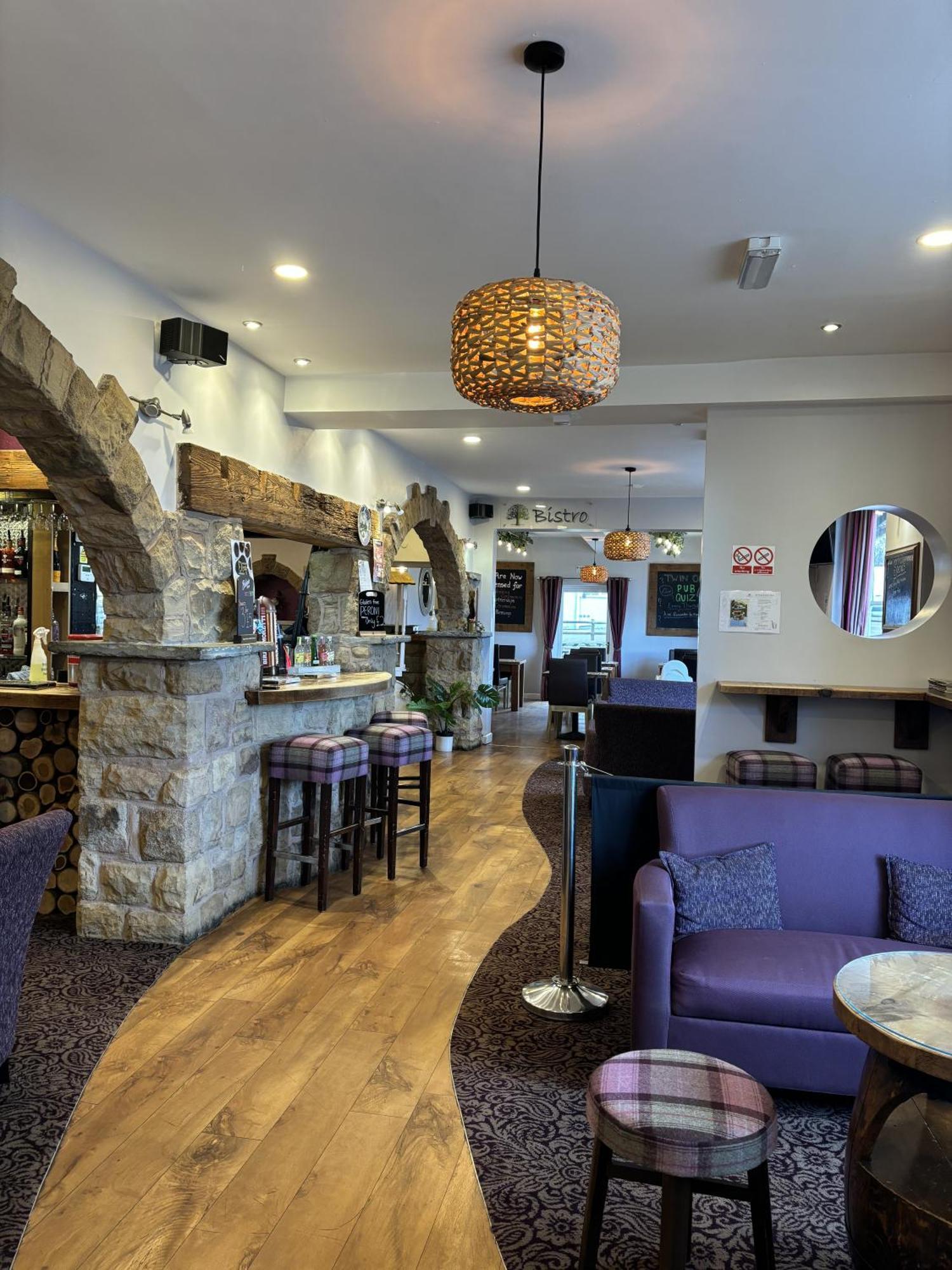 Twin Oaks Hotel Chesterfield